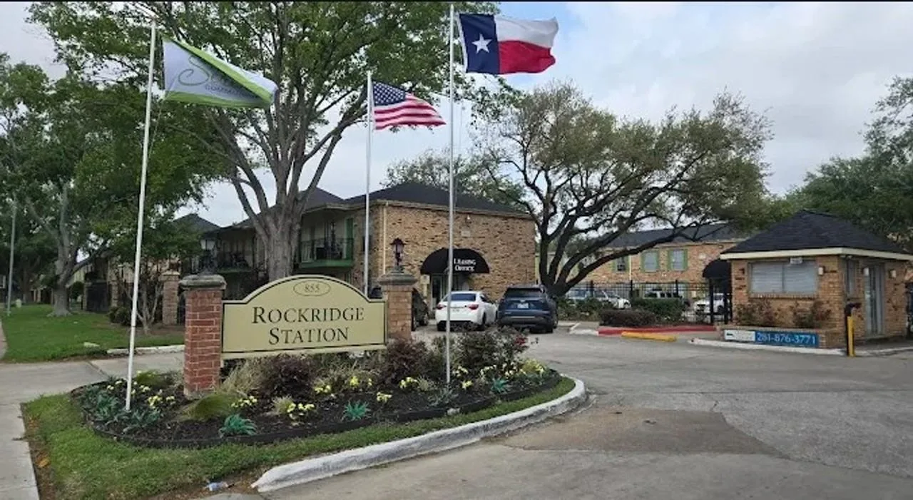 Rockridge Station Apartments