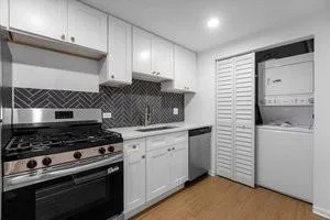 1313 W Chicago Ave, Chicago, IL 60642, USA