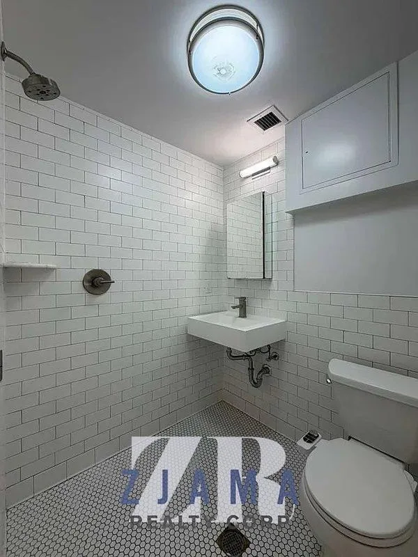 293 Hawthorne St, Brooklyn, NY 11225, USA