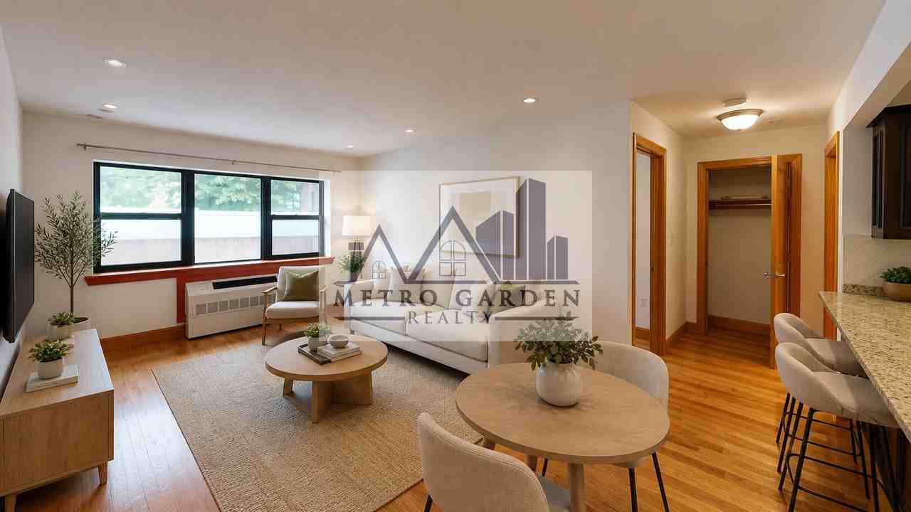 84-14 143rd Street, Jamaica, NY 11435, USA