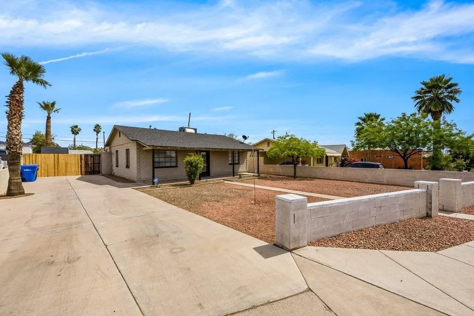 9427 N 1st Ave, Phoenix, AZ 85021, USA