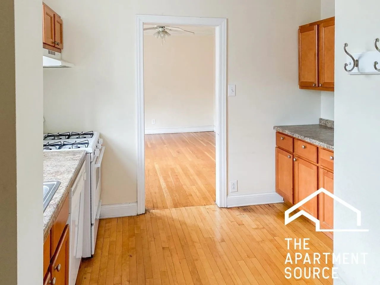 3927 North Keeler Avenue, Chicago, IL 60641, US