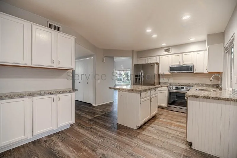 3801 E Orchid Ln, Phoenix, AZ 85044, USA