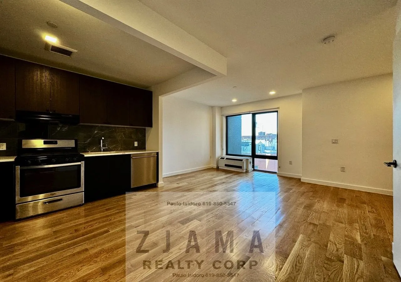 25 East 19th Street, Brooklyn, NY 11226, US
