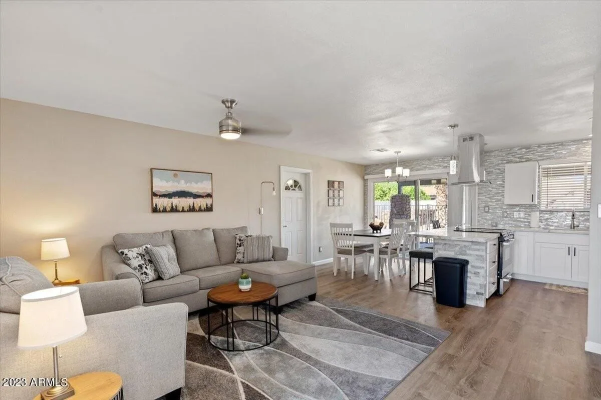 1014 W Angela Dr, Phoenix, AZ 85023, USA