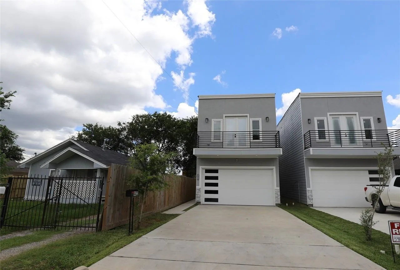4422 Phlox St, Houston, TX 77051, USA