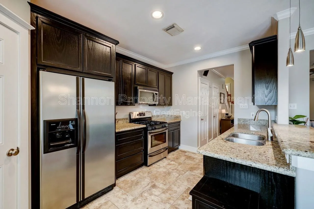 1025 W 15th 1/2 St, Houston, TX 77008, USA