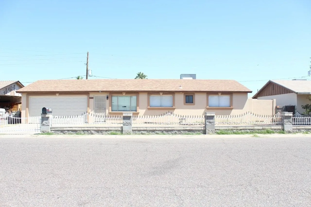 3932 W Griswold Rd, Phoenix, AZ 85051, USA