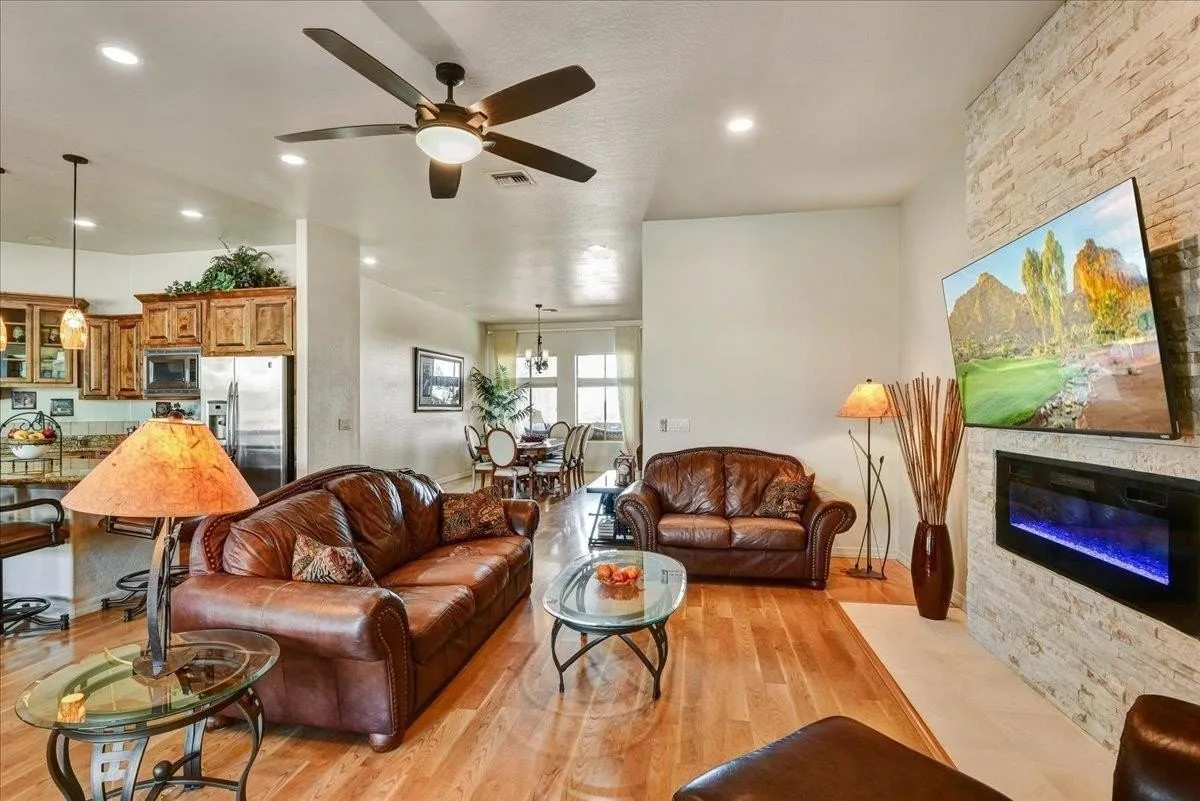 412 E Yearling Rd, Phoenix, AZ 85085, USA