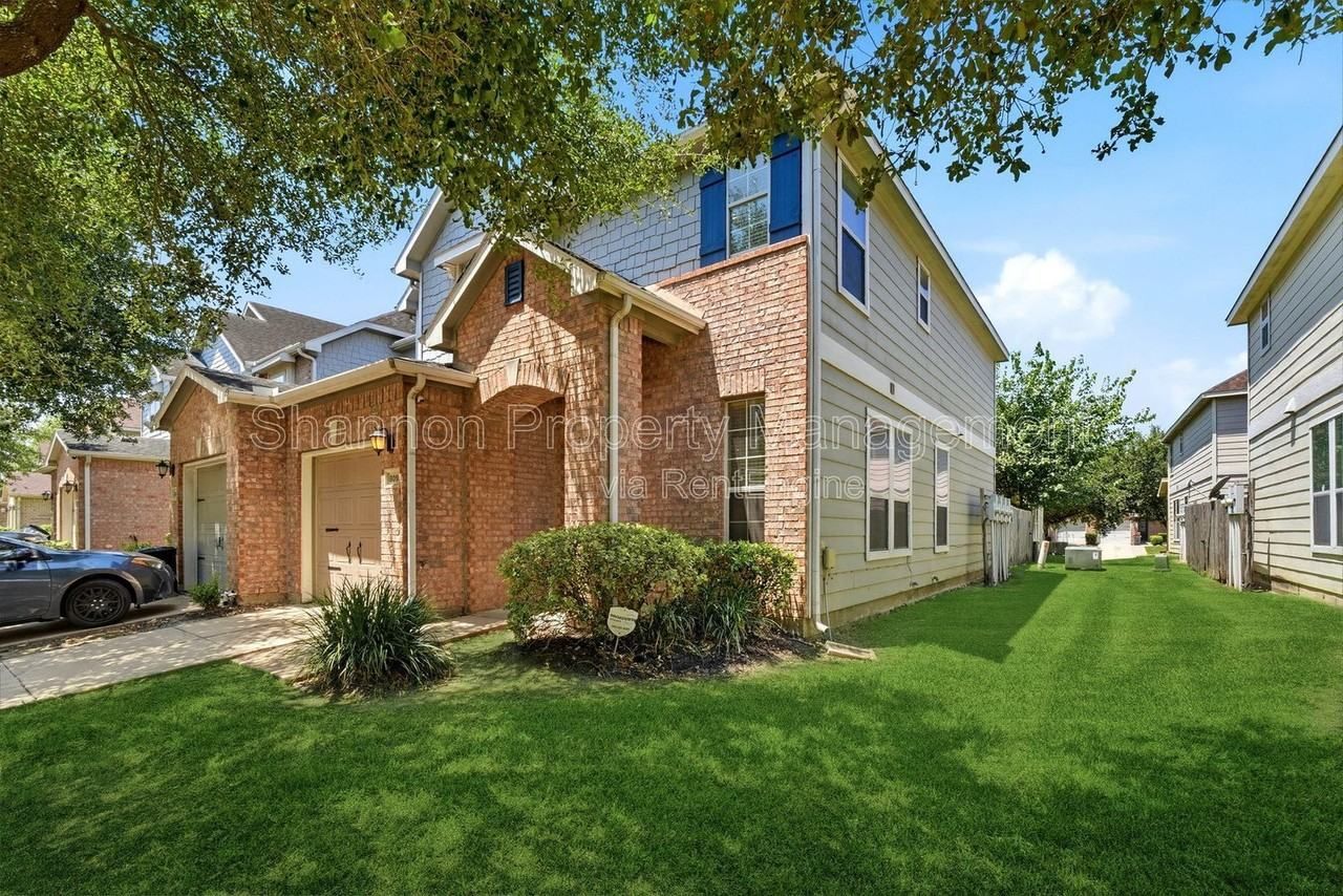 8010 Singing Sonnet Ln, Houston, TX 77072, USA