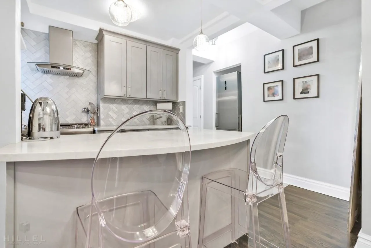 20 Continental Ave, Forest Hills, NY 11375, USA