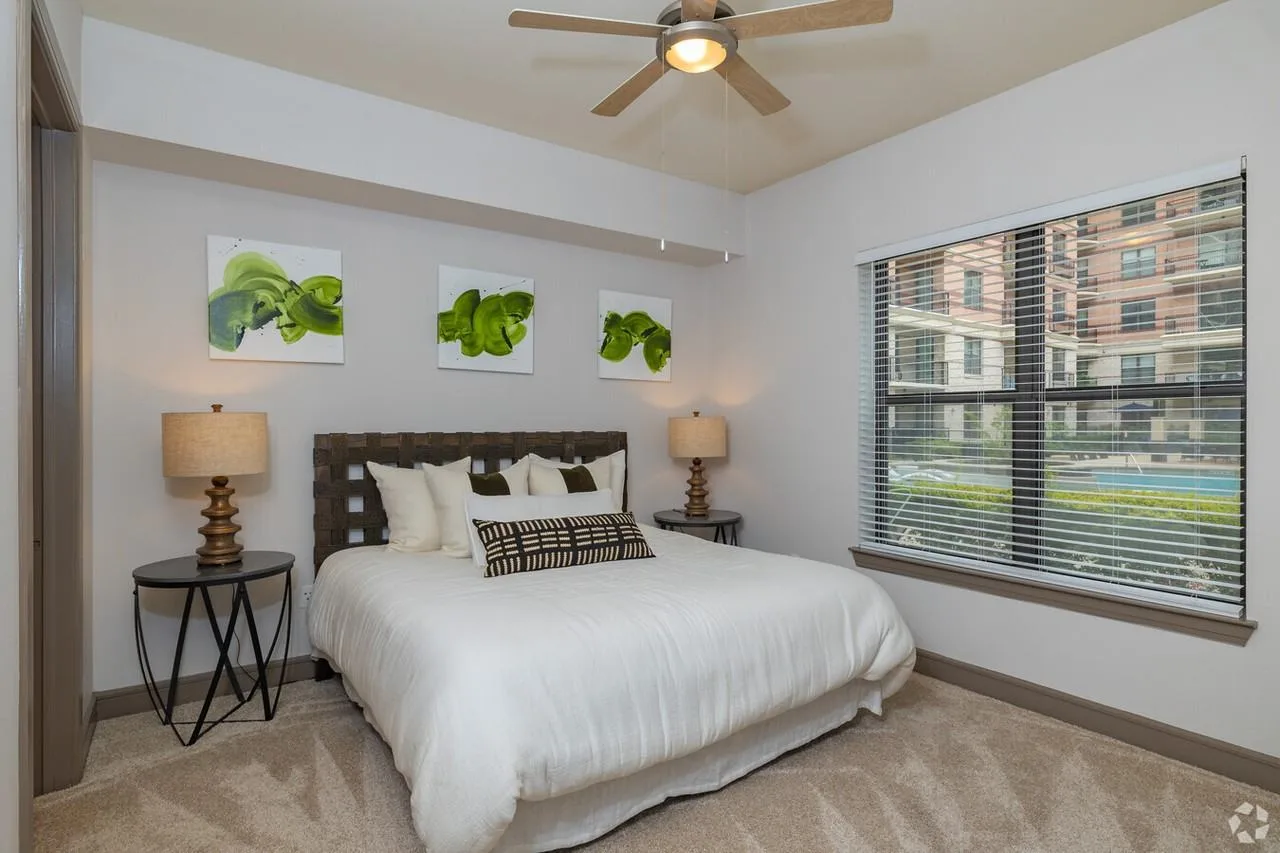 100 Westcott St, Houston, TX 77007, USA