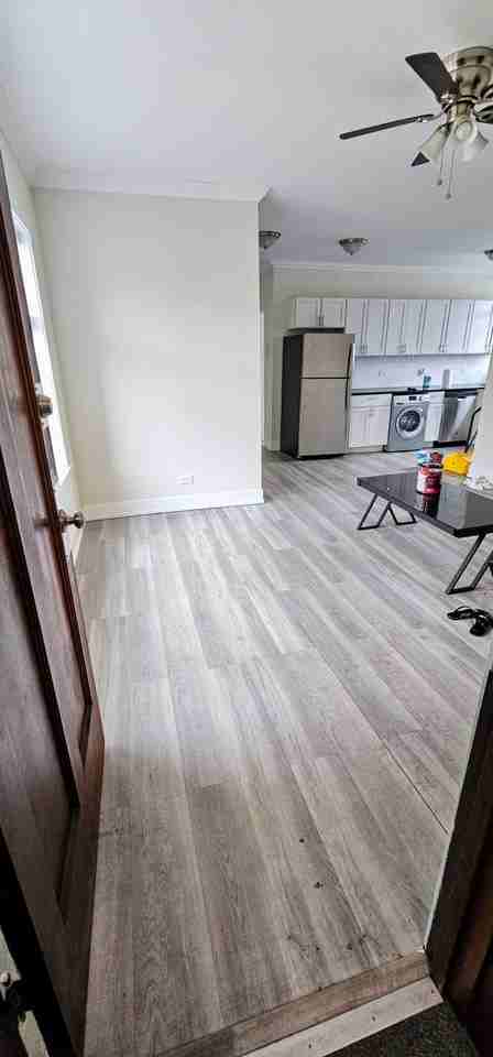 3817 N Greenview Ave, Chicago, IL 60613, USA