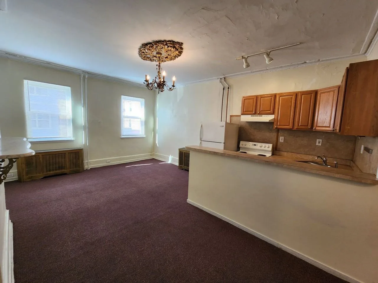 1527 S. 4th Street