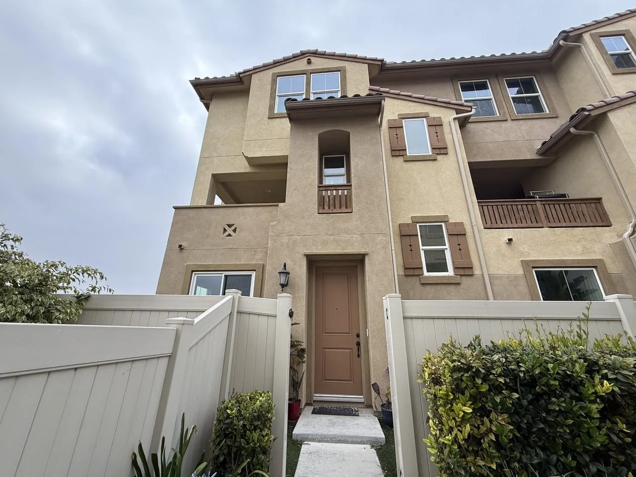 5568 Santa Alicia, San Diego, CA 92154, USA