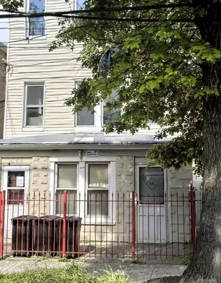 1366 Balcom Ave, The Bronx, NY 10461, USA