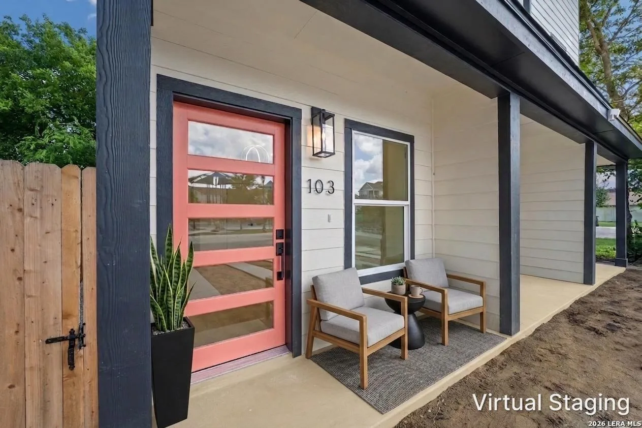 726 Arthur Street, Unit 102