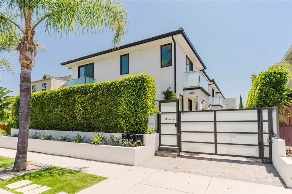 4418 Kingswell Ave, Los Angeles, CA 90027, USA