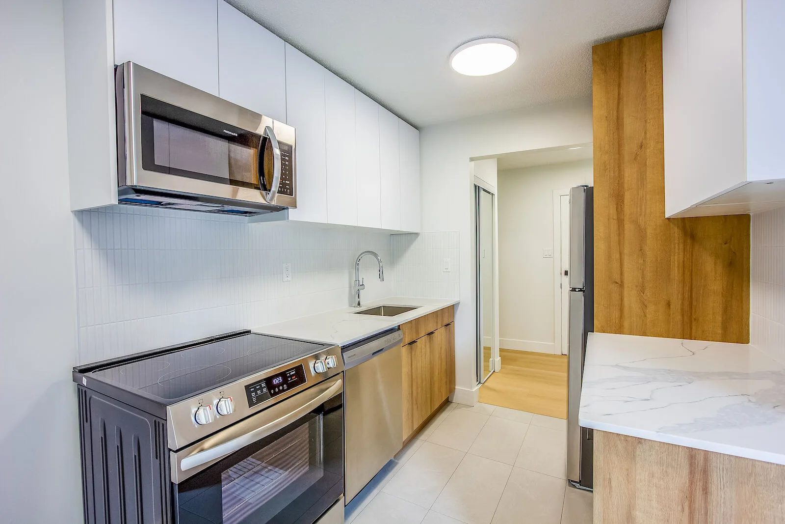 Newly Renovated 1 and 2 Bedroom Suites at Tedi