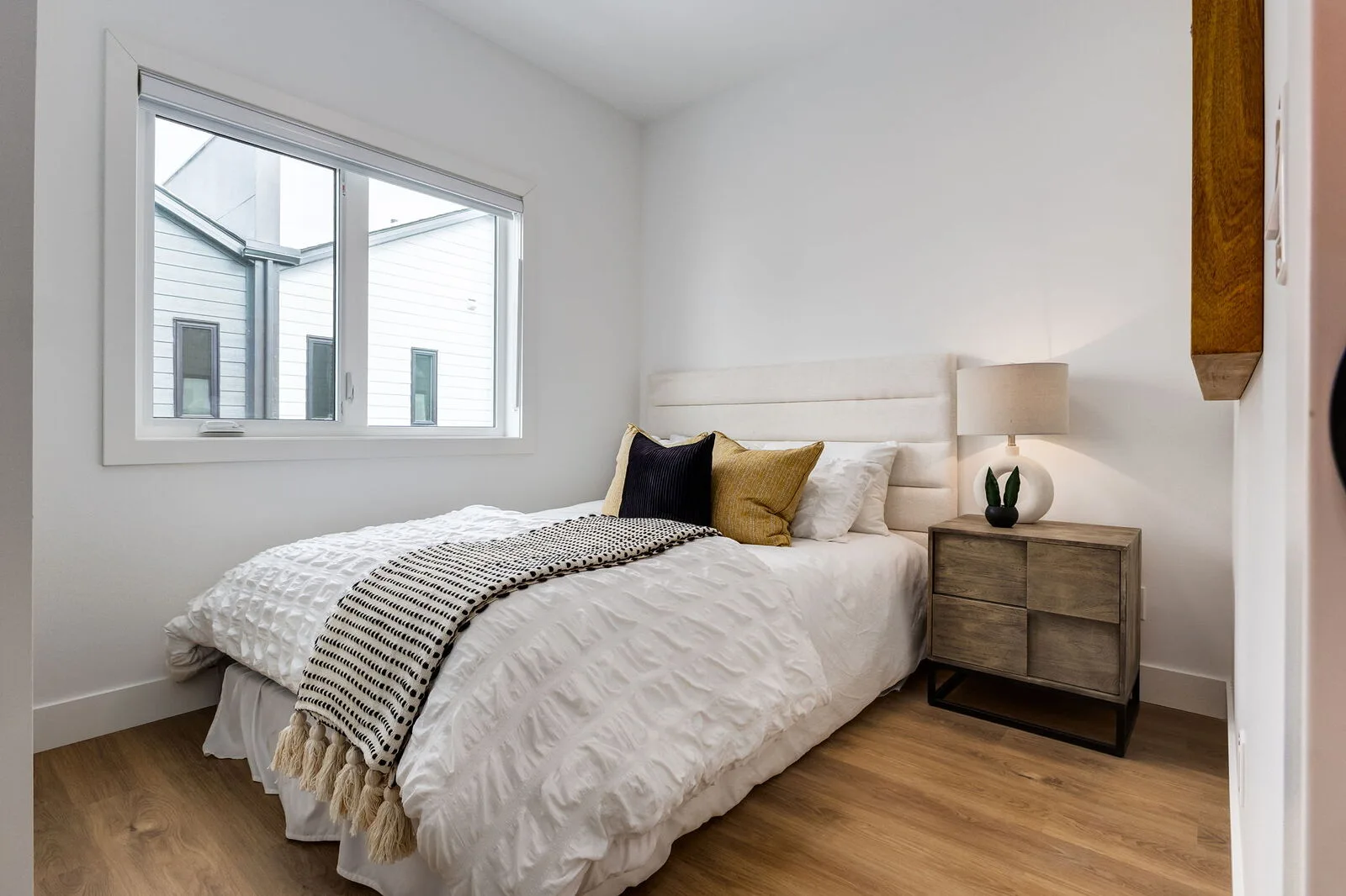 Stylish 3-Bed Townhomes + 1-Bed Basement Suites - Fresh, Modern Living!