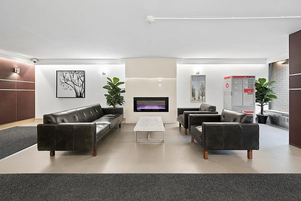 765 Steeles Avenue West