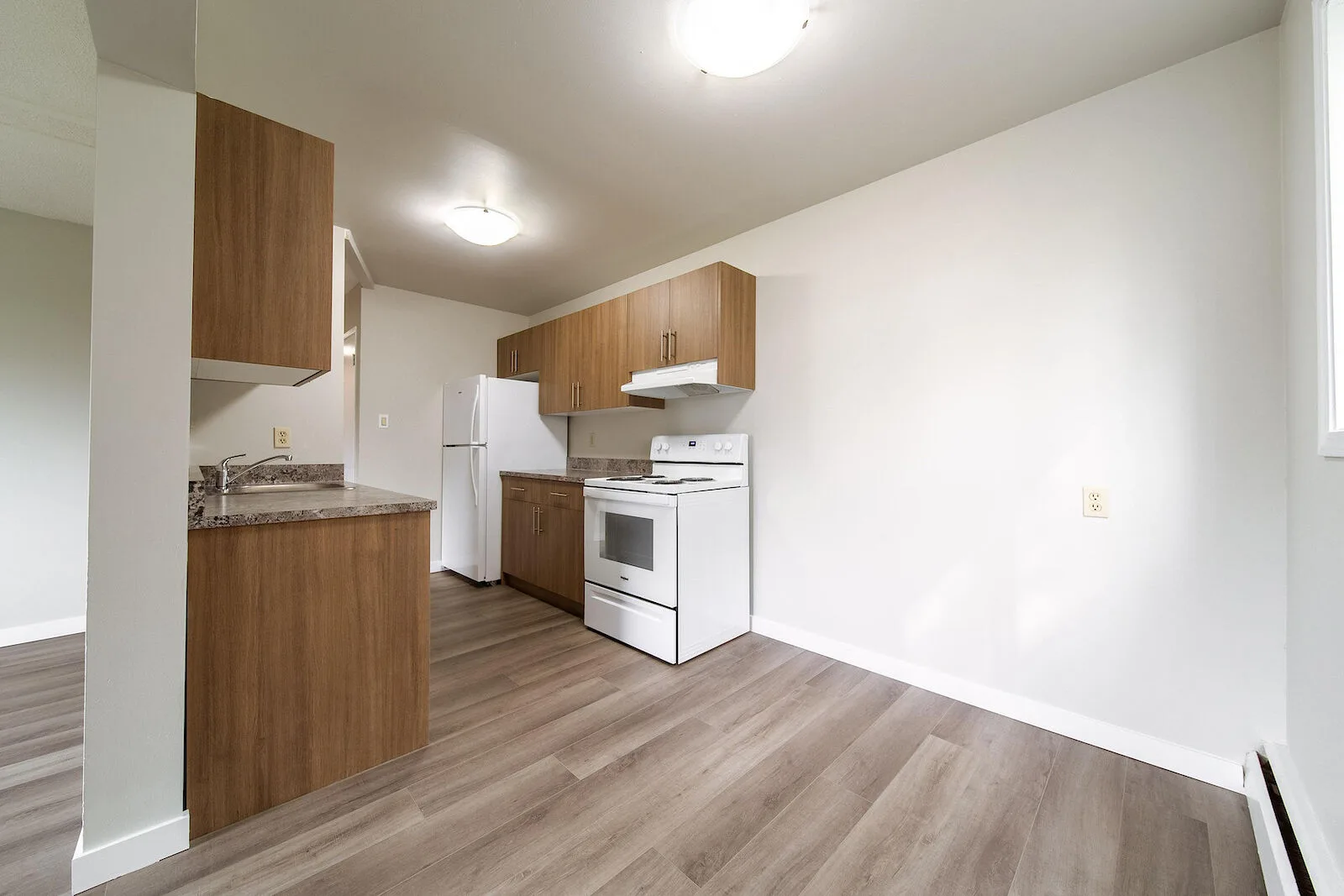 Limited-Time Offer: Receive 1 month free on a 1-year lease