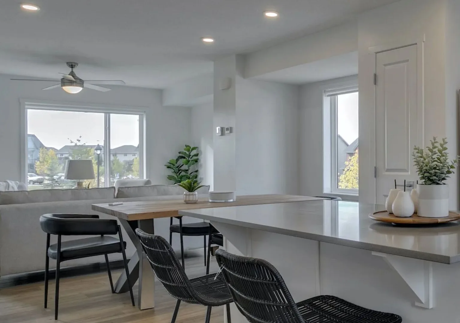 Brand New Luxury 2 & 3 Bedroom Townhomes in Chappelle