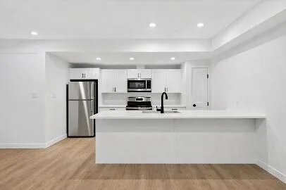 SF338 | 2 Bedroom Basement Suite – Northwest Edmonton