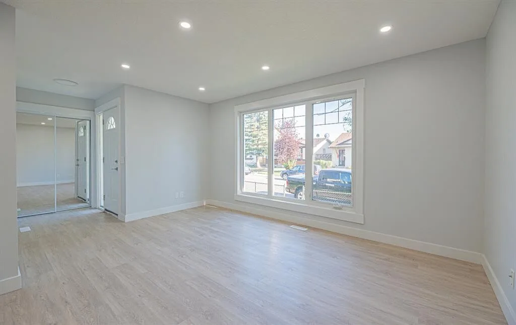 107 Whitmire Road NE - Main Floor