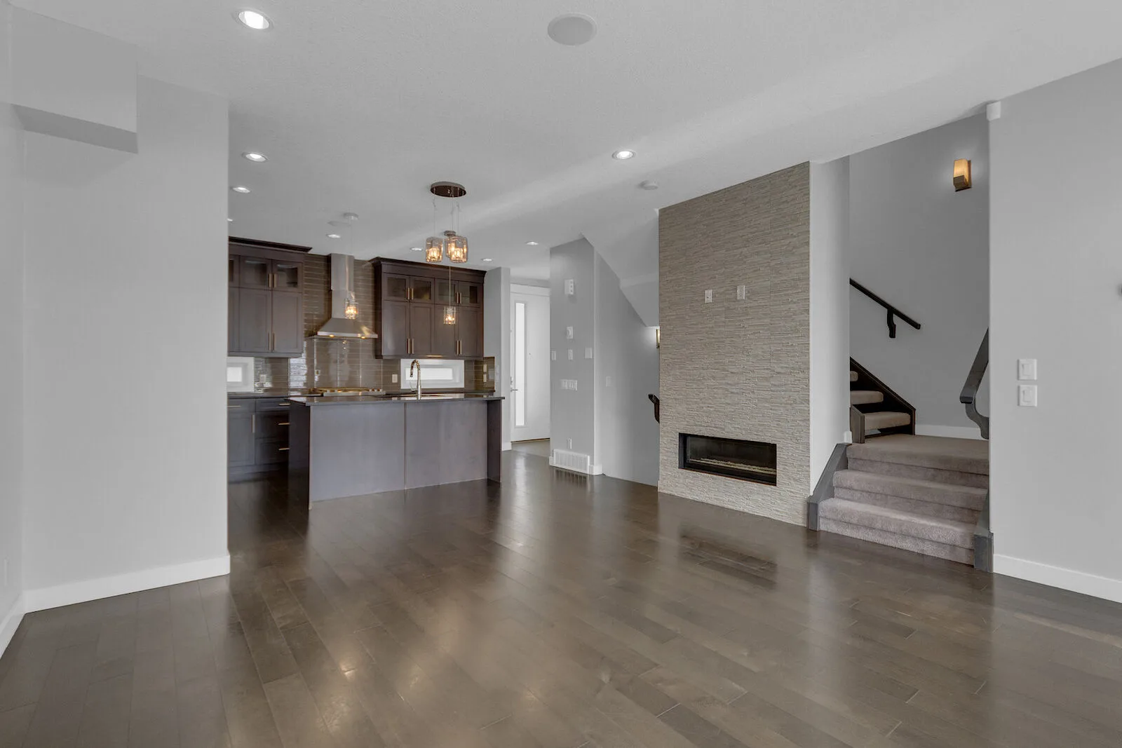 Gorgeous 3 Bed 3.5 Bath Townhouse with Fully Finished Basement!