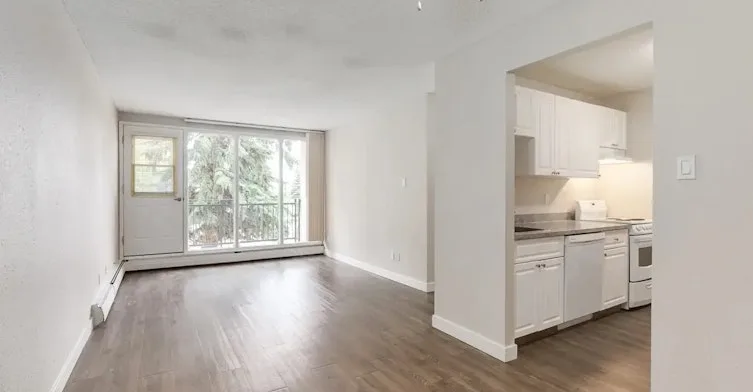 002-9700 Bonaventure Drive SE