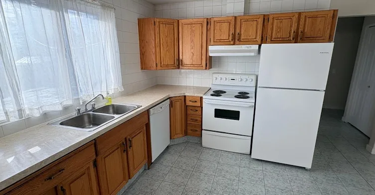 4719-4719 Memorial Drive SE