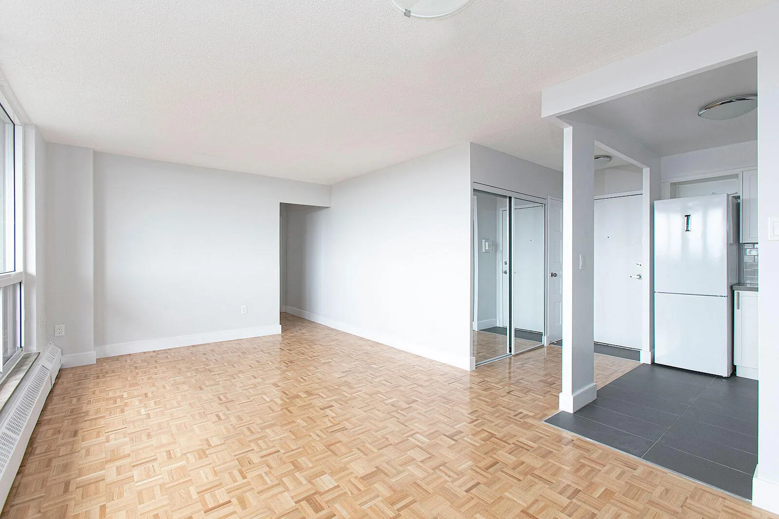 Modern Living in the Heart of the Annex | 666 Spadina Ave