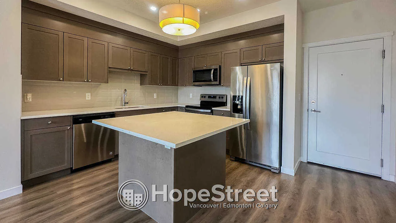 Shawnee Slopes | 2 Bed, 2 Bath Condo | 1 Underground Stall | Storage Locker