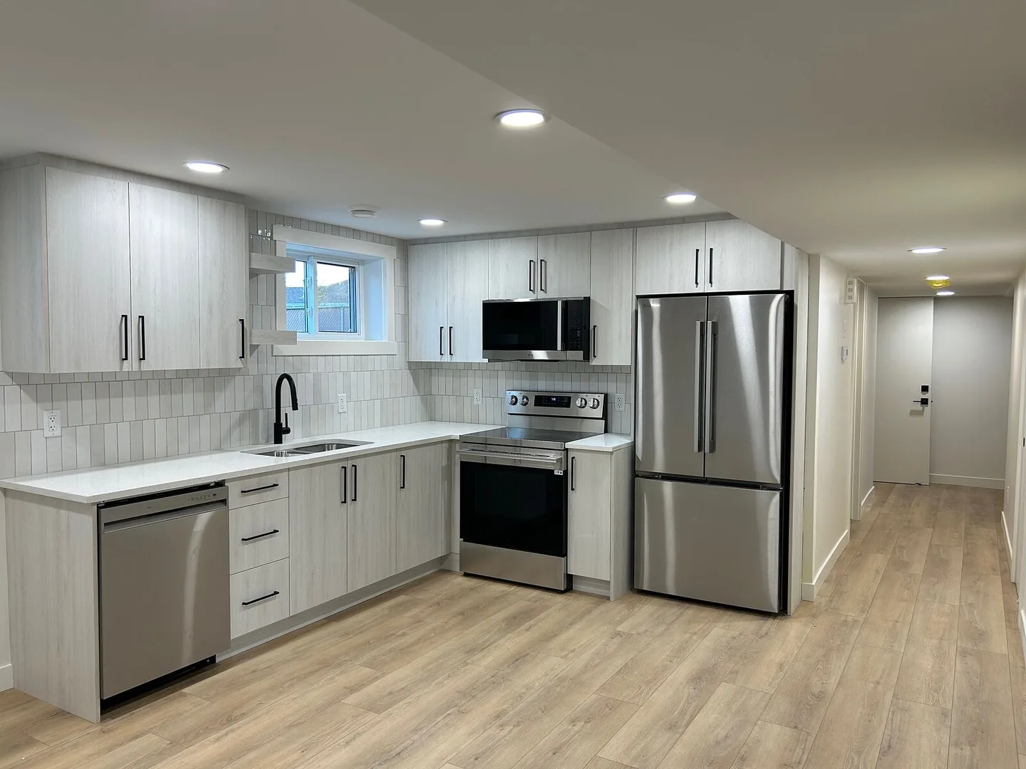 Bright and modern fully renovated 3 Bedroom 2 bathrooms basement suit for rent