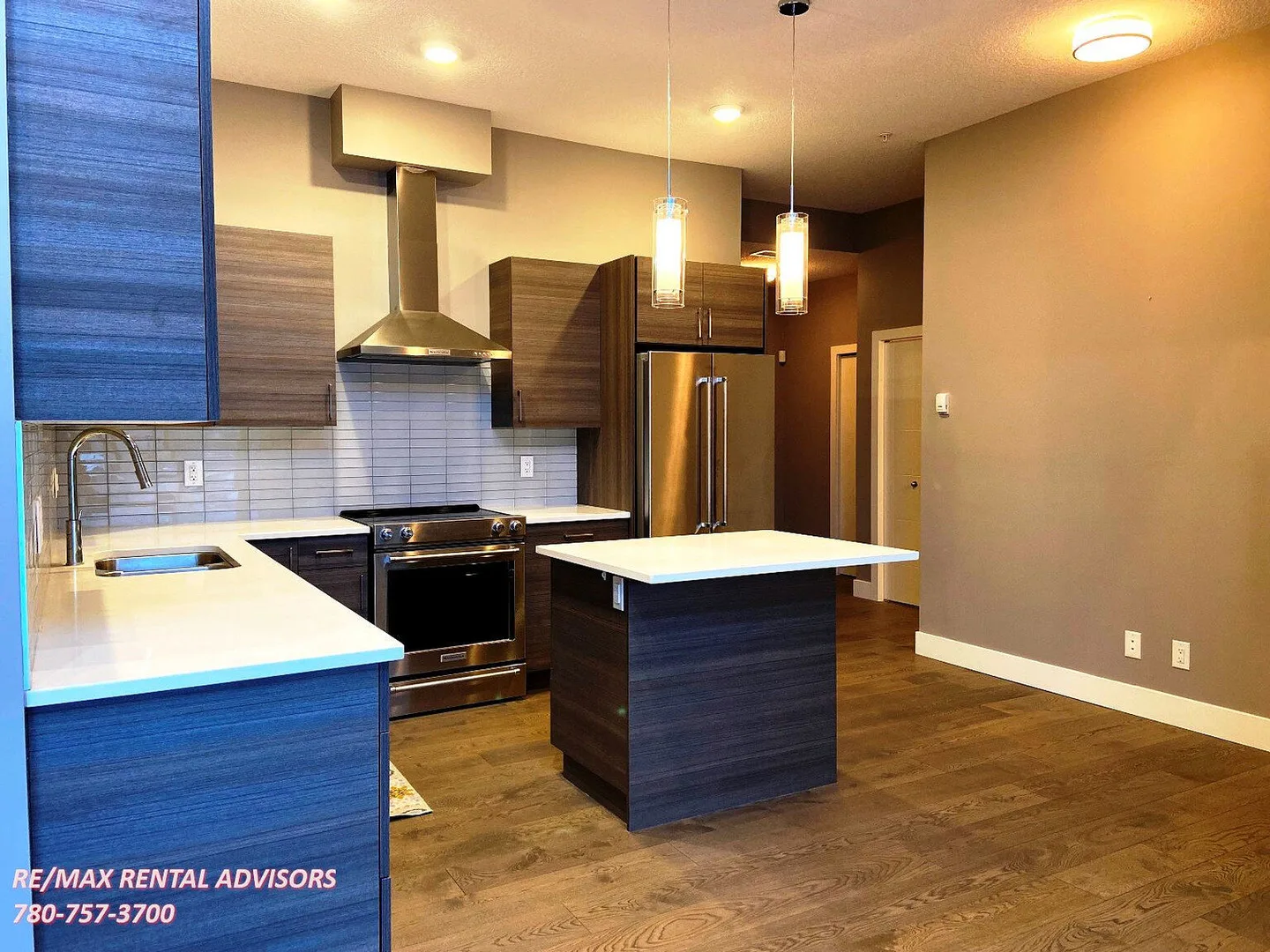 AMAZING 2 BED + DEN, 2 BATH, TOP FLOOR CONDO W/UNDERGROUND HEATED PARKING IN THE COMMUNITY OF OLD STRATHCONA