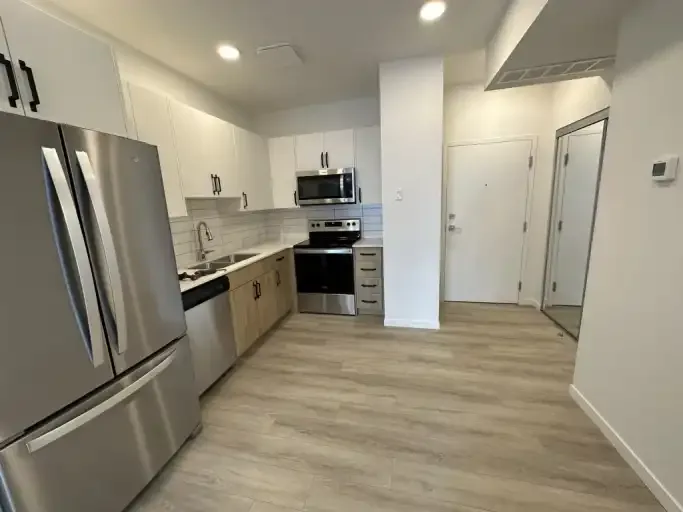 (PN 0056) Upgraded 1-Bed Condo w/ Stainless Steel Appliances in Secord!