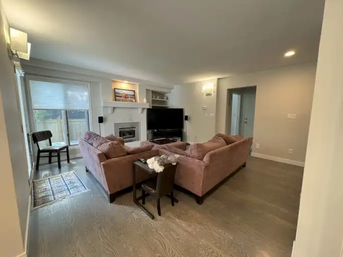 157 Park Place W