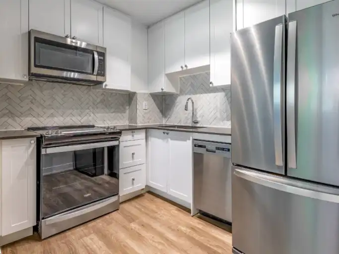 2402-2404-2406 & 3015-3017 Queen Street East