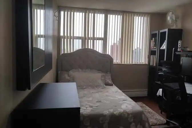 Durand, Hamilton, ON - Room for rent