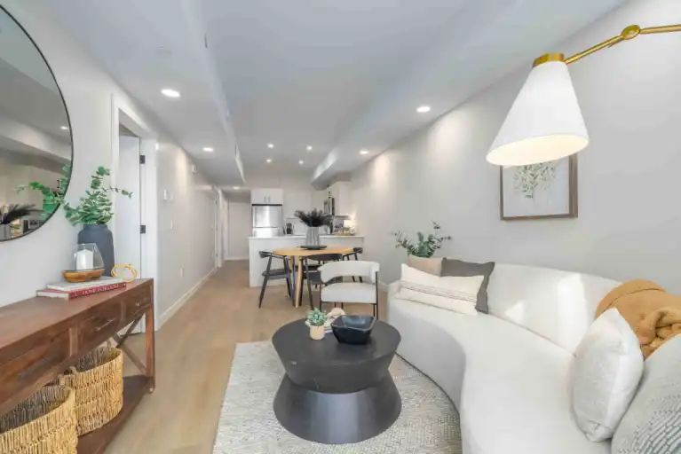 333 Wardlaw Avenue