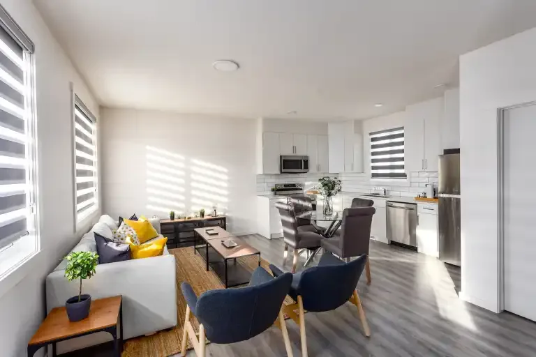 1 Bed plus Den & 2 Bedroom Townhomes (14 Plex)