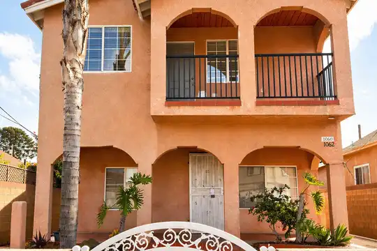 1060 McFarland Ave unit SFR